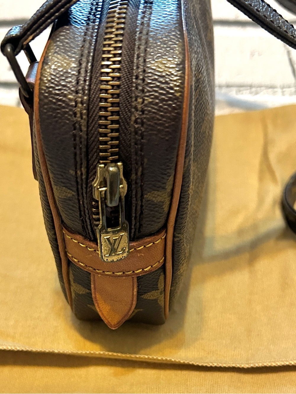 Louis Vuitton Marly Bandouliere Vintage  Monogram Crossbody - Beautiful! (1987) - Picture 2 of 9